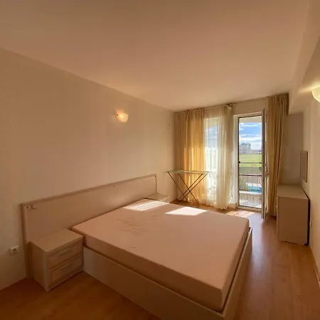 Rutland C8 Two Bedroom Apartman Ravda
