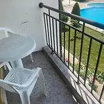 דירה Rutland C8 Two Bedroom *