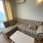 Rutland C8 Two Bedroom רבדה